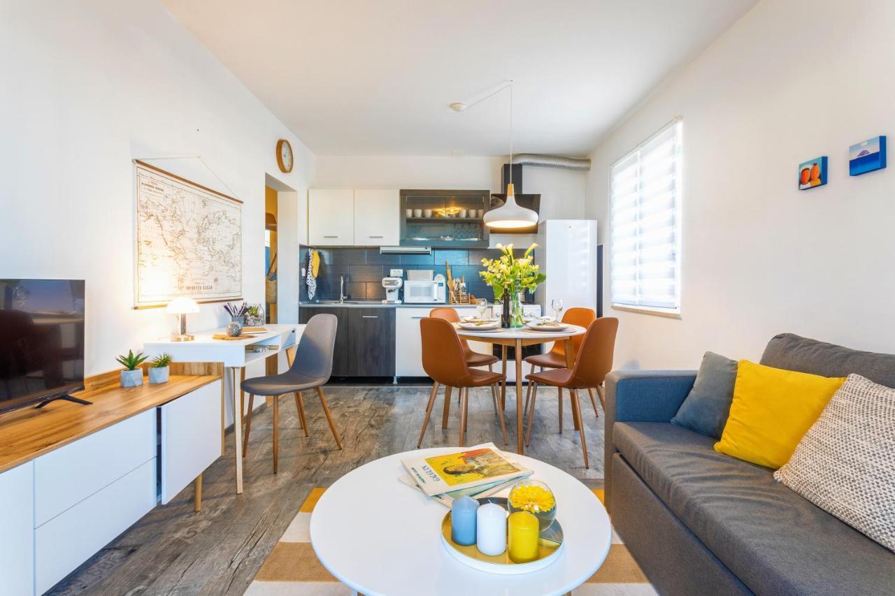 Apartman Olive Supetar Exterior foto